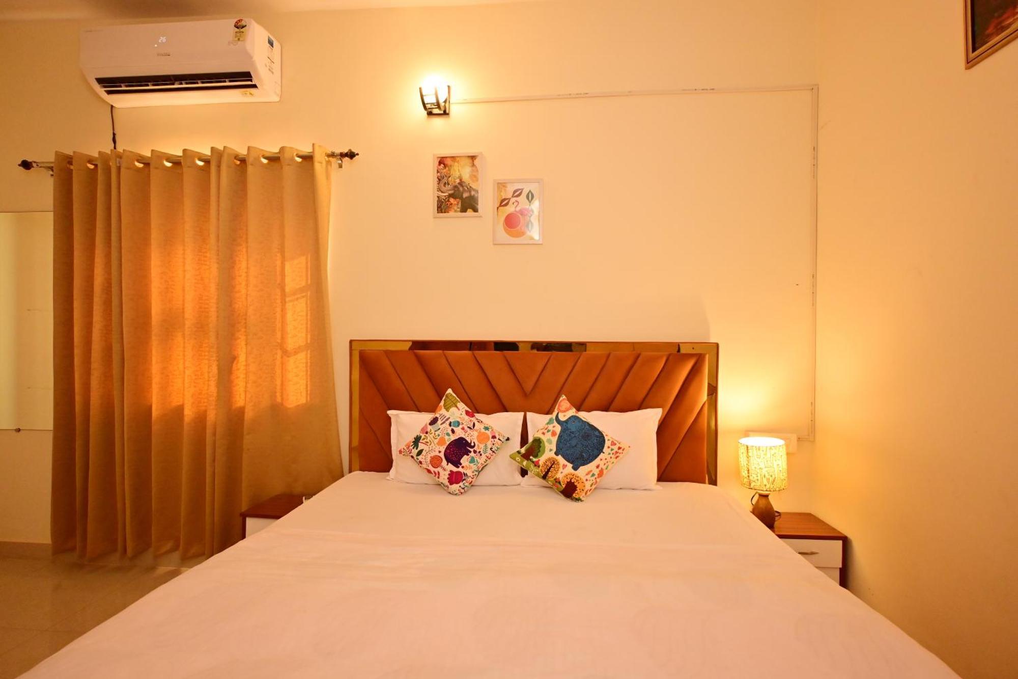 Zoomstay - 3Bhk Apartments 바라나시 외부 사진