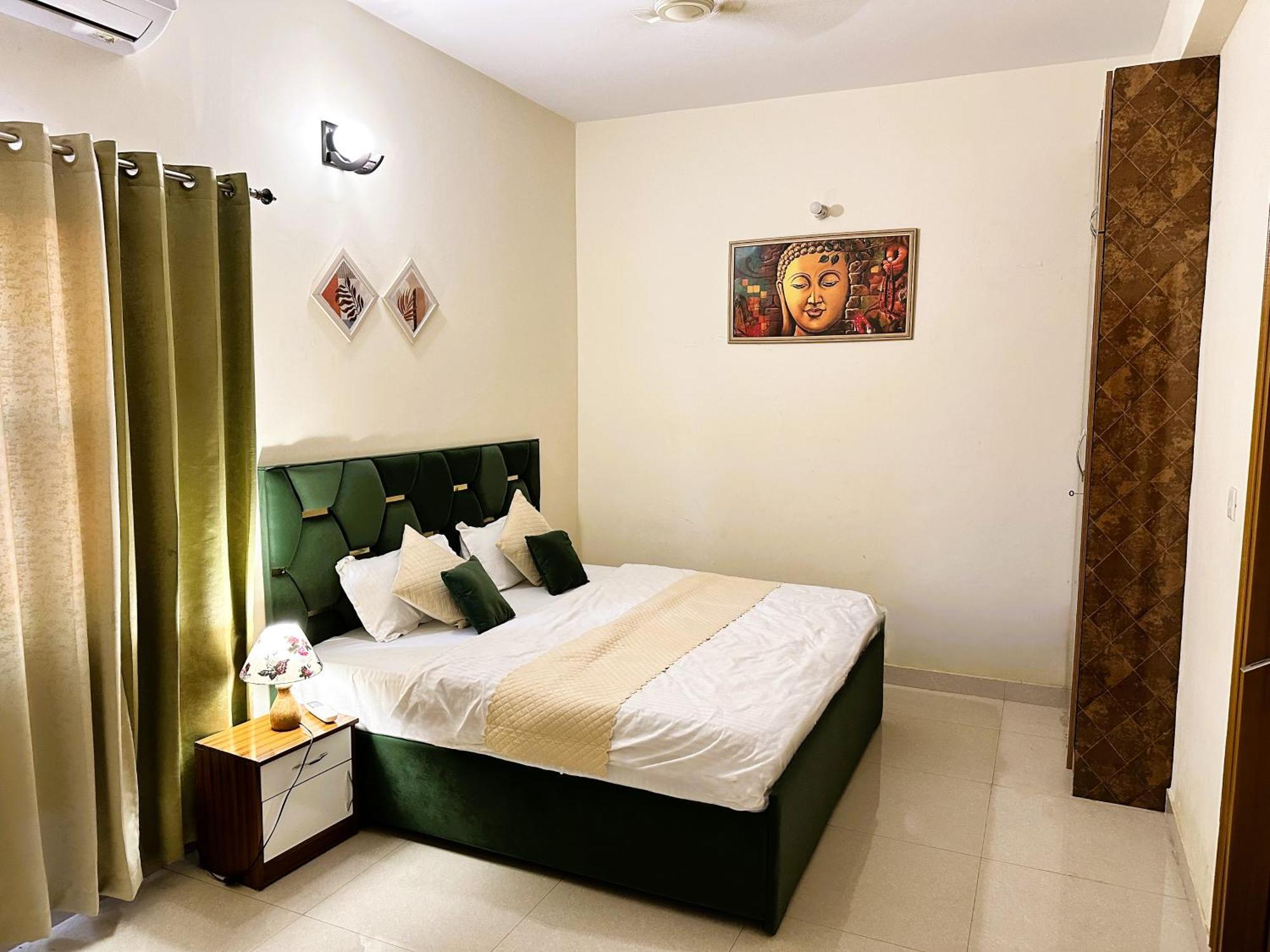 Zoomstay - 3Bhk Apartments 바라나시 외부 사진