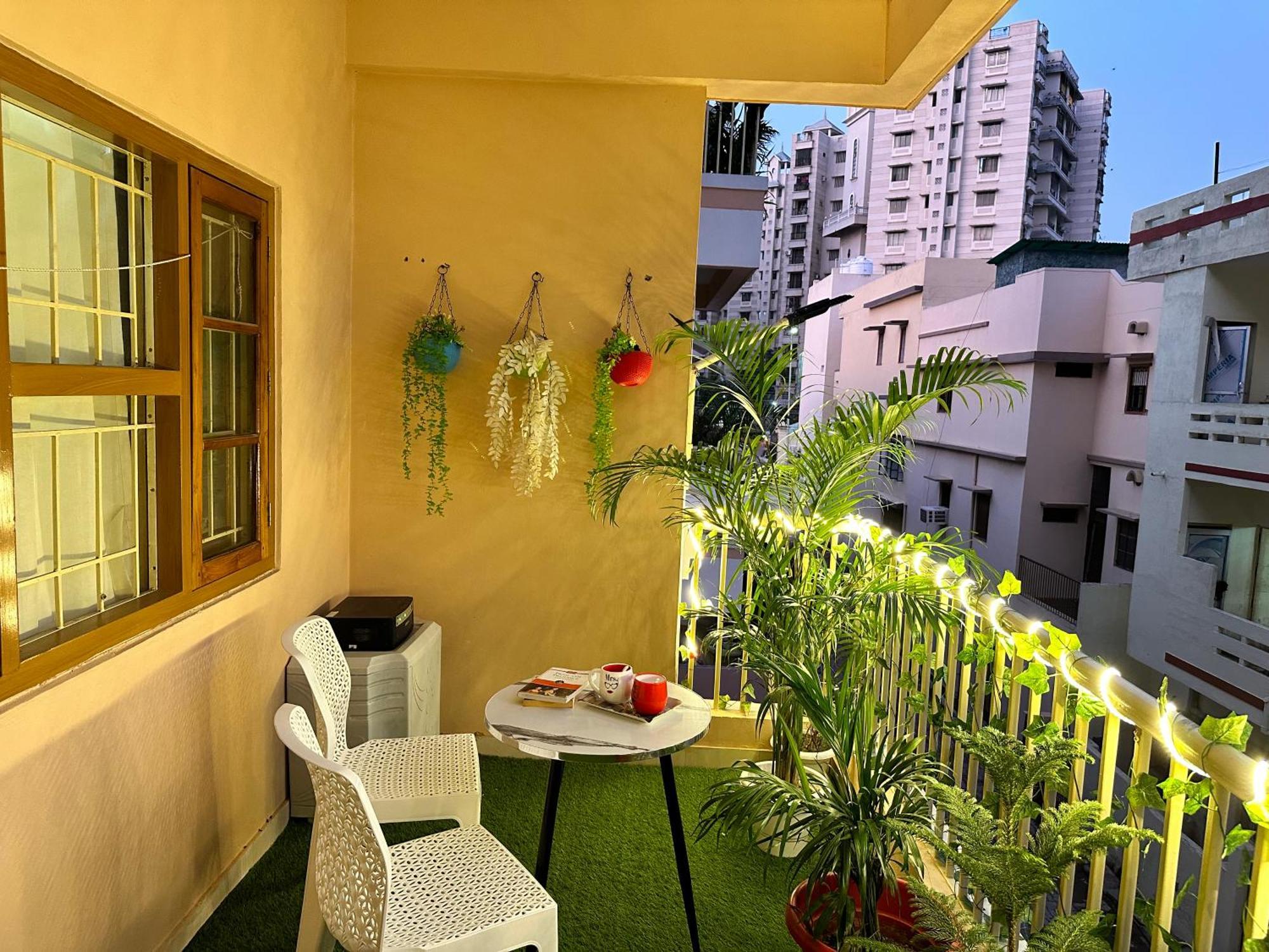 Zoomstay - 3Bhk Apartments 바라나시 외부 사진