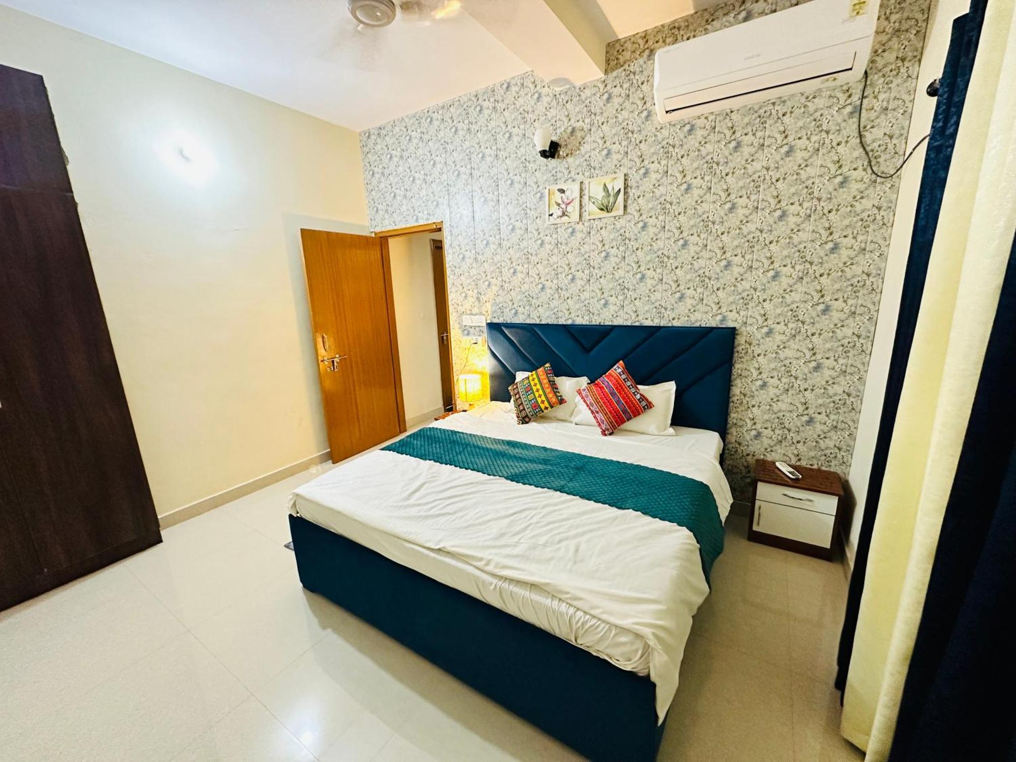 Zoomstay - 3Bhk Apartments 바라나시 외부 사진