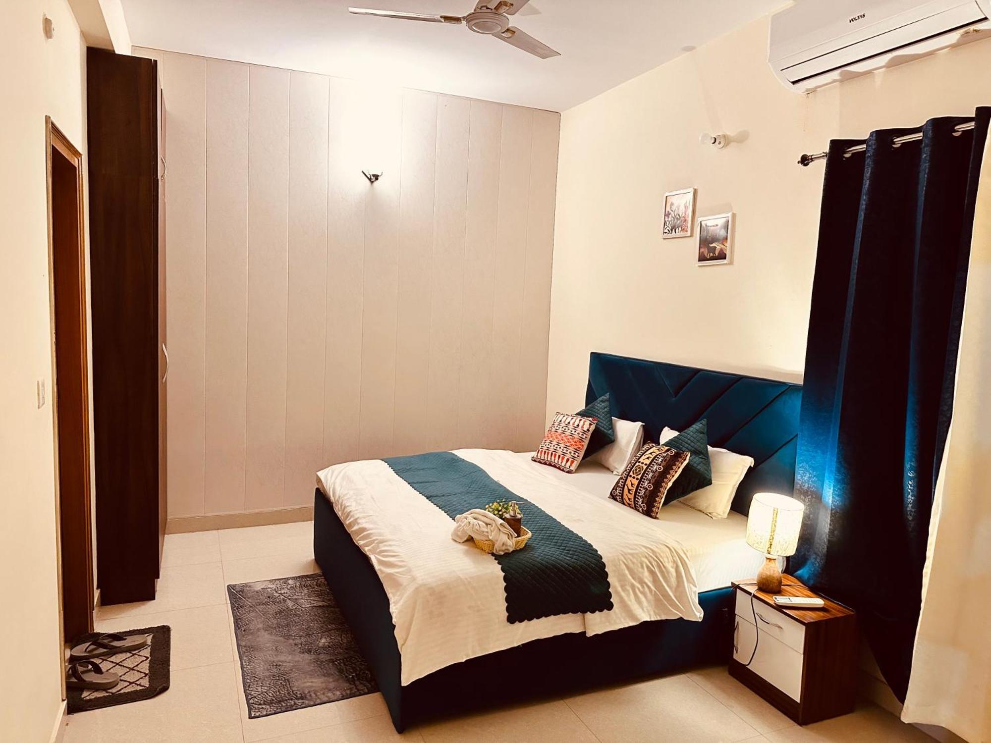 Zoomstay - 3Bhk Apartments 바라나시 외부 사진
