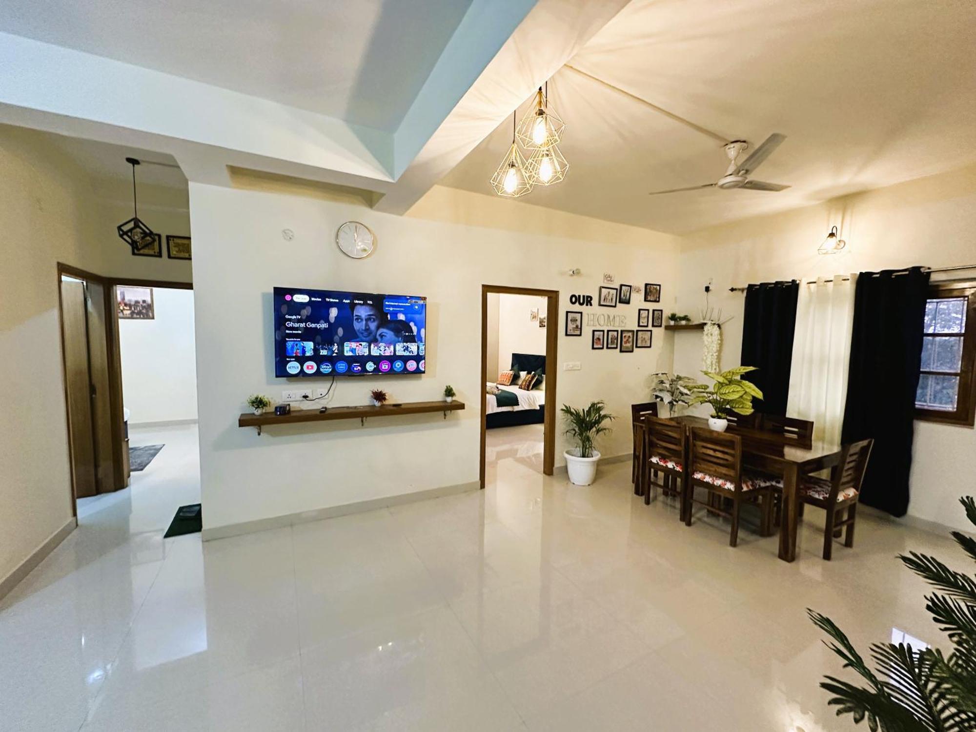 Zoomstay - 3Bhk Apartments 바라나시 외부 사진