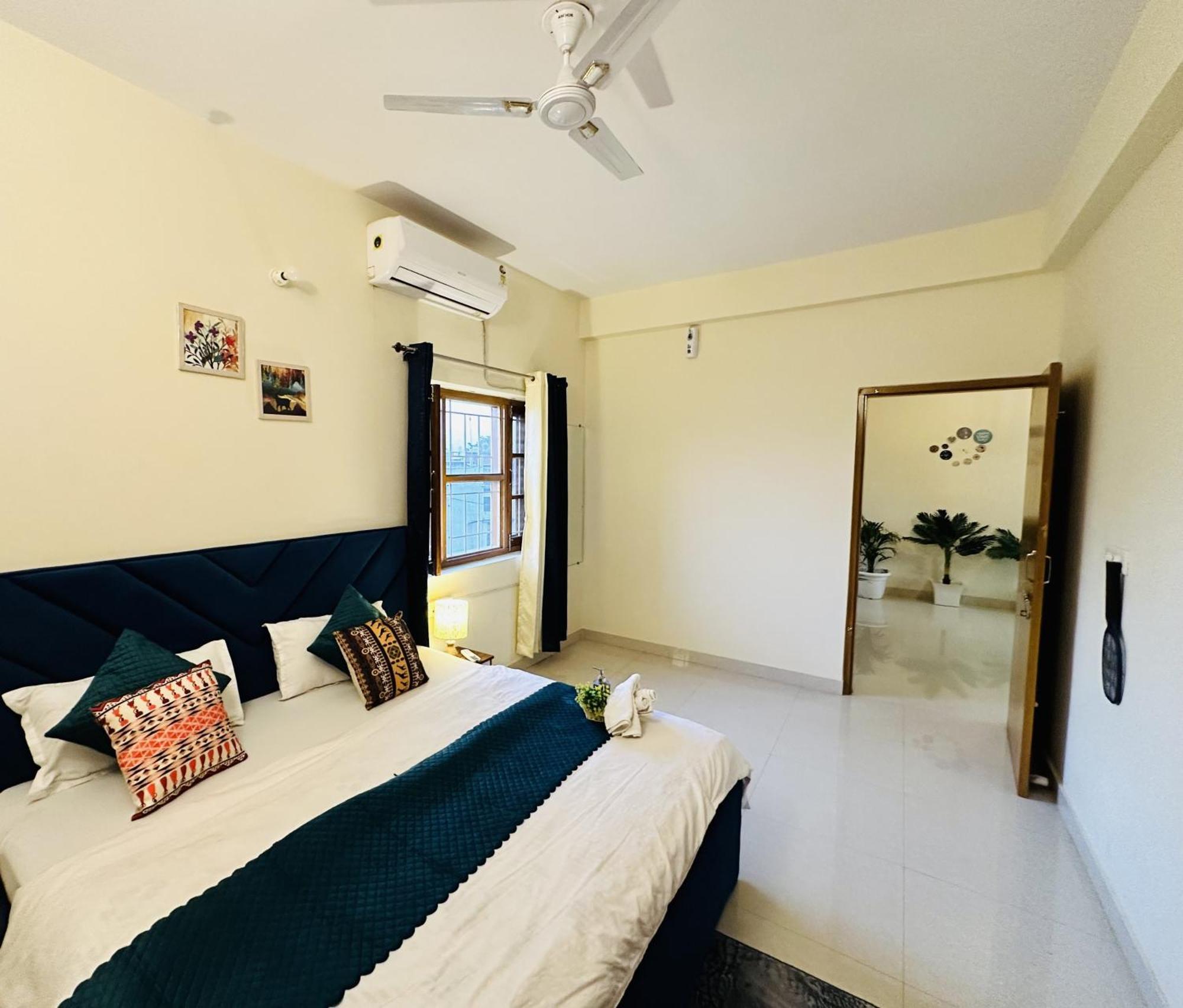 Zoomstay - 3Bhk Apartments 바라나시 외부 사진